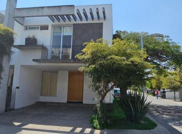 Casa en condominio de 3 habitaciones, Zapopan · Casa en Venta en Senda Habitat