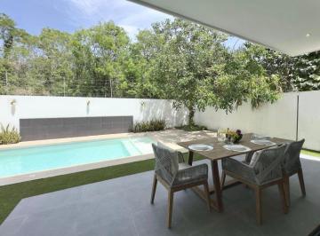 Casa de 4 habitaciones, Solidaridad · Renta o Venta Casa con Piscina Privada en Playa del Carmen