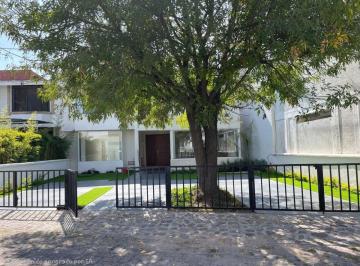Casa de 4 habitaciones, Aguascalientes · Cz - Casa de 240 m² con 4 Habitaciones en Venta, Pulgas Pandas Norte