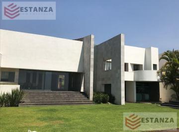 Casa · 1200m² · 5 Recámaras · 12 Estacionamientos · La Herradura Casa - Clave Cs455