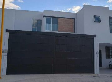 Casa de 3 habitaciones, Aguascalientes · Casa en Venta en Verona Aguascalientes Excelentes Especios