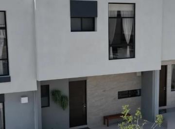 Casa · 122m² · 3 Recámaras · 2 Estacionamientos · Casa en Venta en Zarú, El Marqués