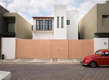 Casa · 160m² · 3 Recámaras · 3 Estacionamientos · Casa en Venta Pedregal de Vista Hermosa