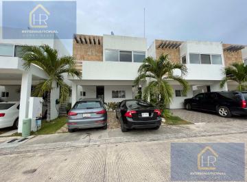 Casa · 3 Recámaras · 1 Estacionamiento · Casa en Playa del Carmen