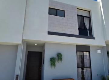 Casa en condominio · Casa en Venta en Zarú, El Marqués