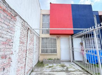 Casa de 2 habitaciones, Toluca · Casa en Venta en Toluca Cerca de Tollocan Entre Av Tecnologico y Pilares