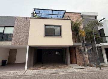 1 · Manzanilla Residencial | Casa en Venta 3 Recámaras + Roof Garden, Una Excelente Ubicación y Entorno