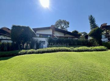 Casa en condominio de 3 habitaciones, Valle de Bravo · Casa en Renta en Avandaro