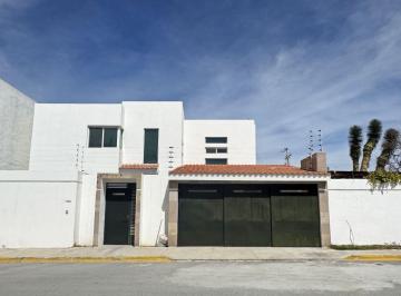 Casa de 3 habitaciones, Ramos Arizpe · Amplia Casa en Renta en Fracc. Sierra Morena