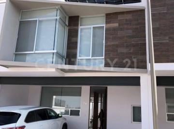 Casa · 159m² · 3 Recámaras · 2 Estacionamientos · Casa en Venta en Fraccionamiento Terranova, Coto Empoli