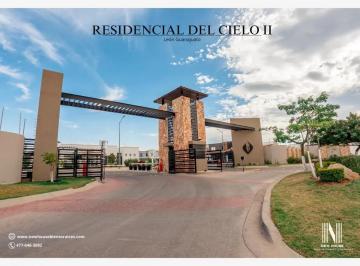 1 · Casa en Venta en El Cielo Residencial II