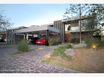 1 · Residencia de Lujo en Venta en El Bosque Country Club