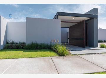1 · Hermosa Casa de 1 Planta en El Trébol – ¡Comodidad y Estilo!