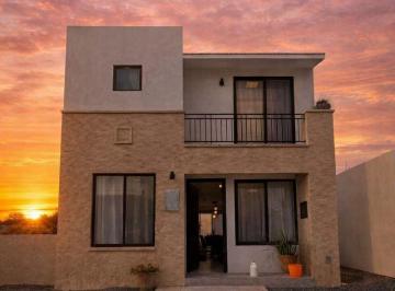 Casa · 121m² · 3 Recámaras · 2 Estacionamientos · Casa en Venta en Zire Amuralle, Modelo Teruel