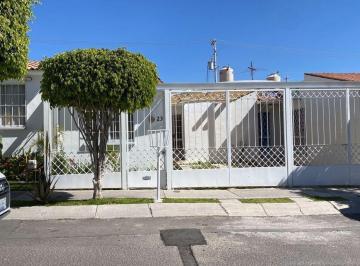 Casa · 75m² · 3 Recámaras · Casa en Renta La Pradera Amueblada