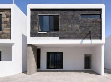 Casa · 155m² · 2 Estacionamientos · Casa en Renta Real de Palma Villahermosa
