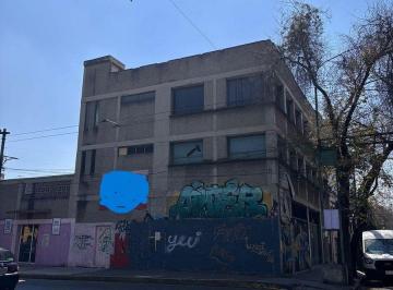 Edificio · 1008m² · 10 Estacionamientos · Edificio Comercial en Venta Portales