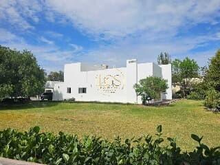 Casa · 350m² · 4 Recámaras · 4 Estacionamientos · Casa en Venta San Lorenzo Residencial Celaya