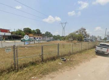 Terreno / Lote · 1380m² · Terreno Triangular en Jardines de Champayan