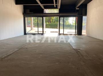 Local comercial · 219m² · 3 Estacionamientos · Local en Venta - (4)