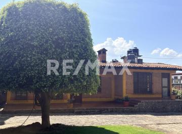 Casa · 350m² · 3 Recámaras · 6 Estacionamientos · Casa en Renta - (4)