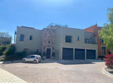 Casa de 4 habitaciones, San Miguel de Allende · Venta en Zona Exclusiva en San Miguel de Allende. Guanajuato. Mexico