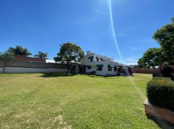 Quinta de 2 habitaciones, Aguascalientes · Md Quinta con Hermosa Extensión de Jardín en 2,265 m² de Superficie de Terreno en Venta, Calvillo