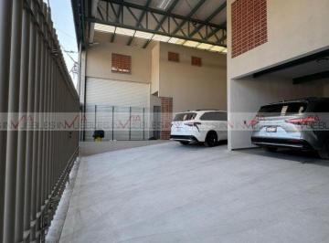 Nave industrial · 450m² · 3 Recámaras · 2 Estacionamientos · Nave Industrial en Renta en Jardines La Pastora