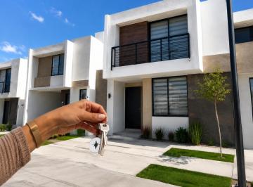 Casa · 148m² · 3 Recámaras · 2 Estacionamientos · Casa en Agua Caliente