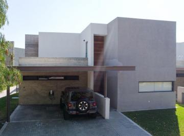 Casa de 3 habitaciones, El Marqués · Casa Polo en Renta en El Club de Polo El Marques