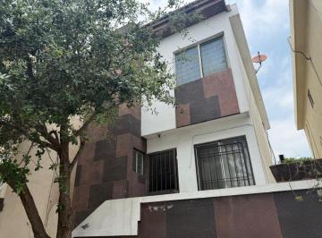 Casa de 2 habitaciones, Monterrey · Casa en Renta Cumbres Santa Clara, Zona Cumbres