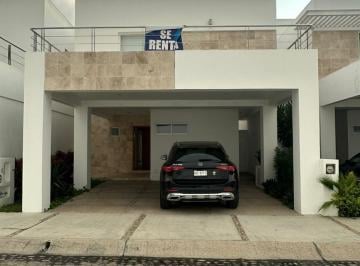 Casa · 3 Recámaras · 2 Estacionamientos · Casa en Fraccionamiento El Encanto