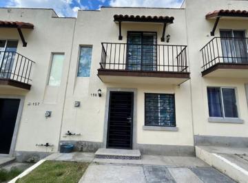 Casa · 61m² · 2 Recámaras · 1 Estacionamiento · Casa en Venta en Alta California