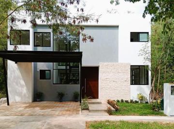 Casa · 272m² · 3 Recámaras · 3 Estacionamientos · Casa en Venta en Cabo Norte, Las Mejores Vistas y Amenidades de Mérida