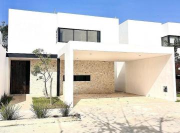Casa de 3 habitaciones, Mérida · Casa en Venta en Privada en Temozon Norte Merida