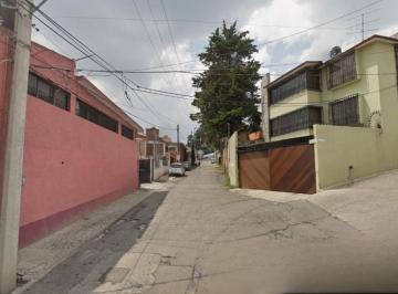 Casa de 8 habitaciones, Toluca · Casa en Venta en Calle Fresnos en San Luis Obispo, Toluca