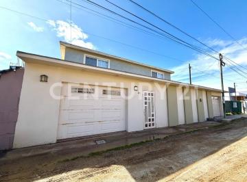 Casa · 232m² · 4 Recámaras · 5 Estacionamientos · Casa en Venta en Playas de Chapultepec Ensenada B. C.