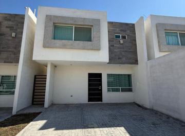 Casa de 3 habitaciones, Victoria · Casa con 3 Dorm. en Renta en Fraccionamiento Teocaltiche