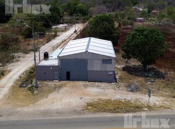 Bodega comercial · 350m² · 5 Estacionamientos · Se Renta Bodega en Castamay, Campeche