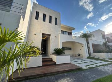 Casa en condominio de 4 habitaciones, Aguascalientes · Md Casa con 4 Recámaras y 400 m² Superficie de Terreno en Renta en Reserva San Nicolás (Pte.)