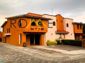 Casa de 3 habitaciones, Tlalpan · Casa en Tlalpan de Recuperacion Bancaria. ¡Cerca de Perisur!