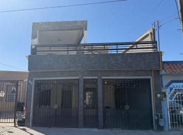 Casa · 203m² · 4 Recámaras · 2 Estacionamientos · Casa en Venta 4 Recamaras, Una en Planta Baja – Fracc. Rinconada de Las Torres