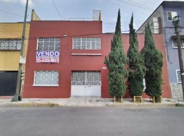 Casa · 410m² · 6 Recámaras · 2 Estacionamientos · Casa en Venta en Asturias