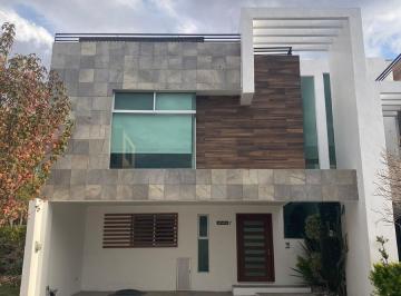 Casa · 5 Recámaras · 2 Estacionamientos · Renta Casa Parque Campeche Lomas de Angelopolis