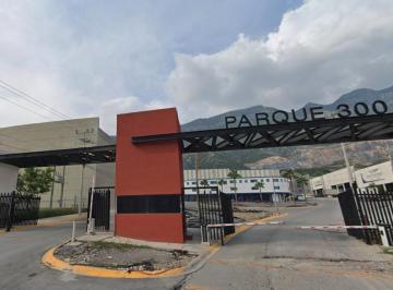 Bodega comercial · 2064m² · Bodega en Renta con Oficina Parque 300 Santa Catarina