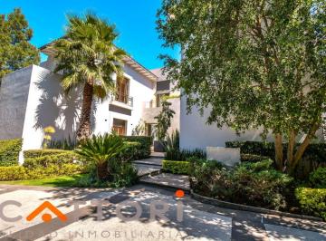 Casa en condominio de 4 habitaciones, Alvaro Obregón · Venta Casa en Jardines del Pedregal