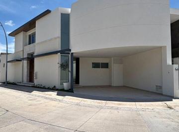 Casa en condominio de 3 habitaciones, Aguascalientes · Ram - Casa en Venta en Residencial Loretta Ubicada en Esquina y Frente a La Casa Club