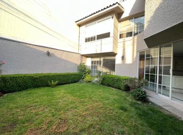 Casa en condominio de 4 habitaciones, Huixquilucan · Hermosa Casa en Venta en Cerrada de La Ronda Frente Al Parque