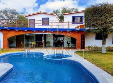 Casa · 450m² · 10 Recámaras · 3 Estacionamientos · Casa en Barrio San Juan, Querétaro en Venta