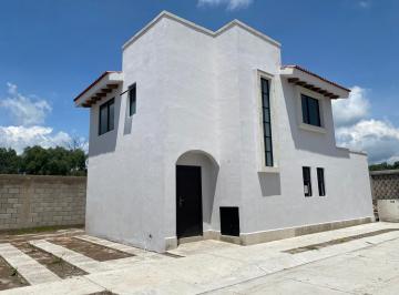 Casa · 131m² · 3 Recámaras · 2 Estacionamientos · Casa en Venta